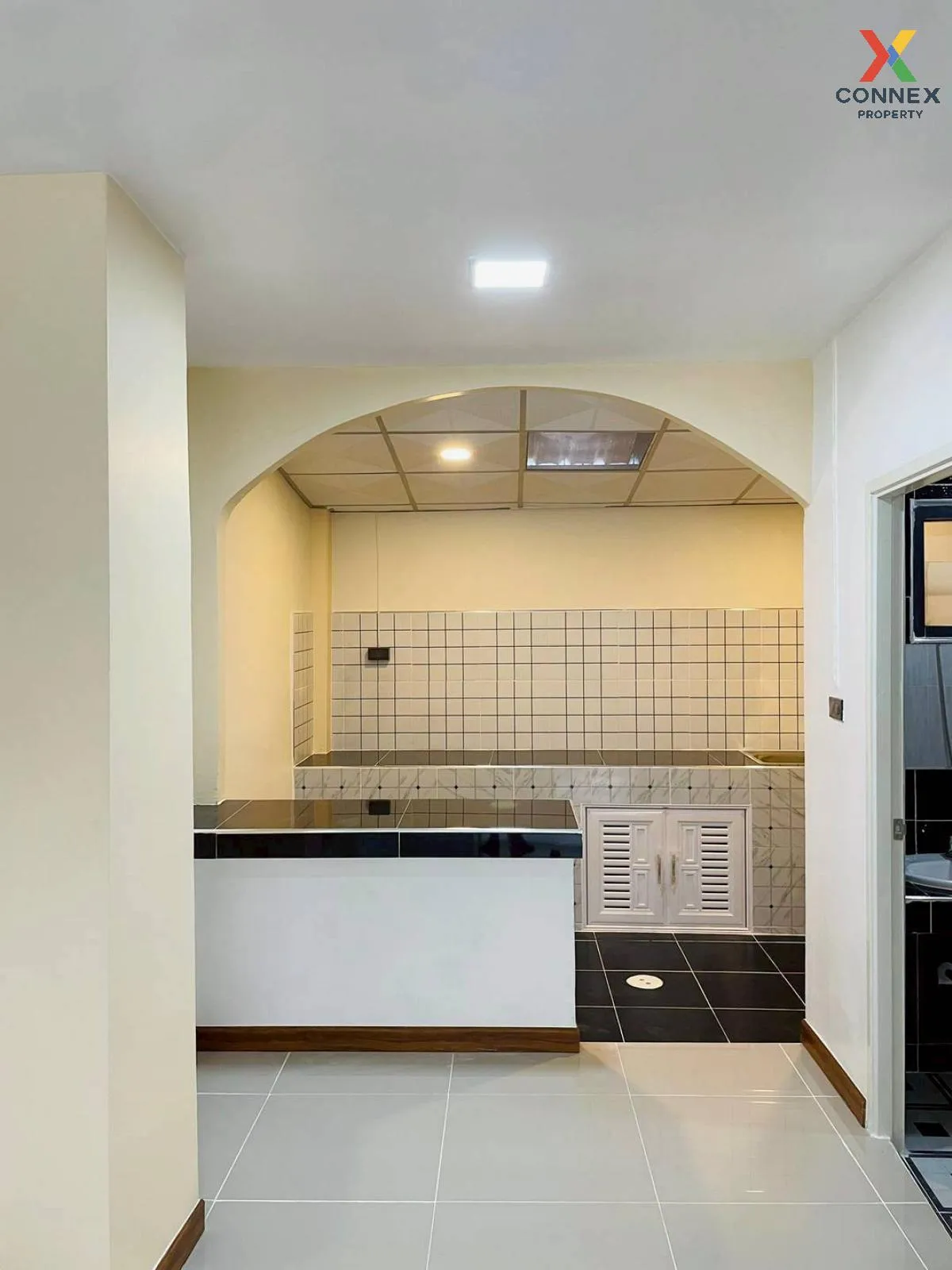 ขายทาวน์เฮ้าส์/ทาวน์โฮม  บ้านบัวทอง 2 รีโนเวทใหม่ บางรักพัฒนา บาง