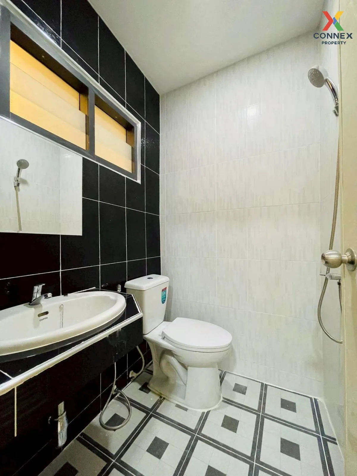 ขายทาวน์เฮ้าส์/ทาวน์โฮม  บ้านบัวทอง 2 รีโนเวทใหม่ บางรักพัฒนา บาง