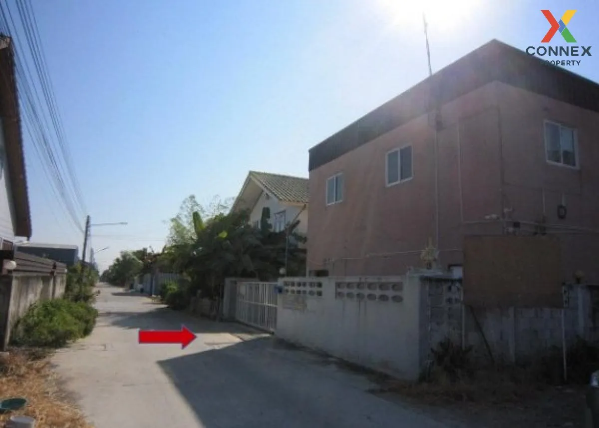 For Sale 2 - storey office building area 230 square meters Khlong 4