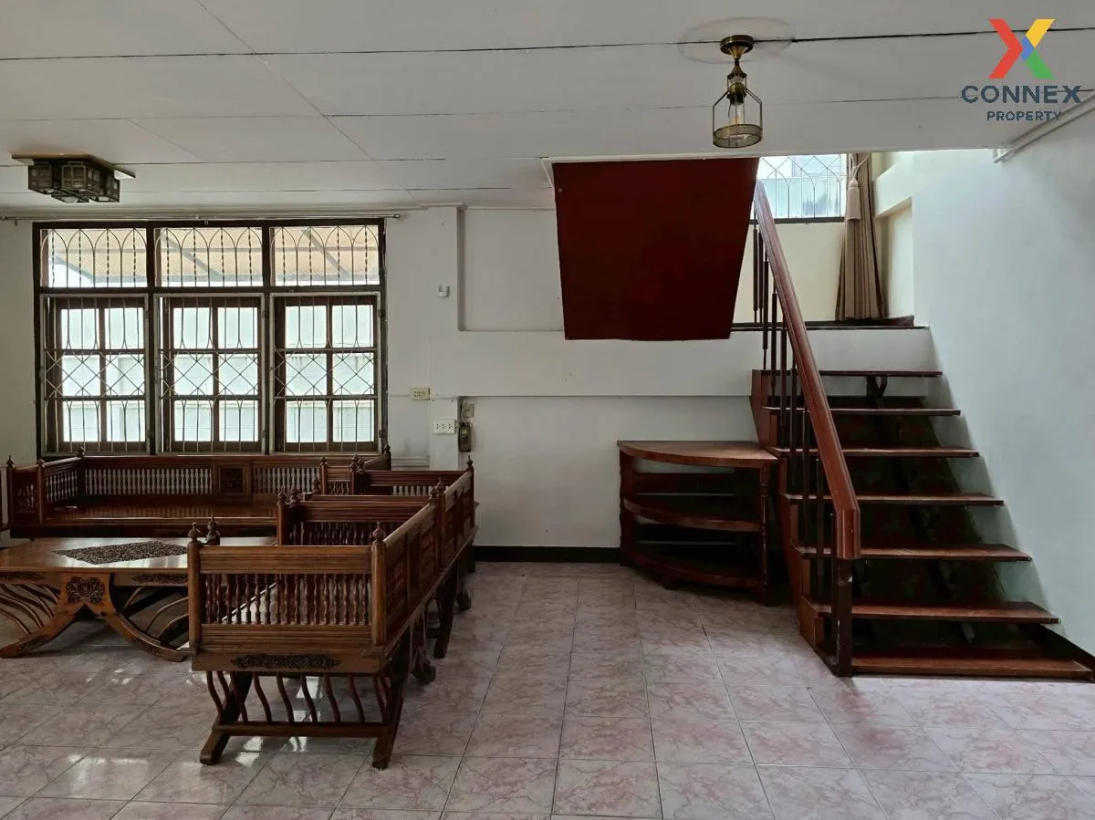 For Rent 2-storey detached house, Ratchada Road, Huai Khwang Dist 2