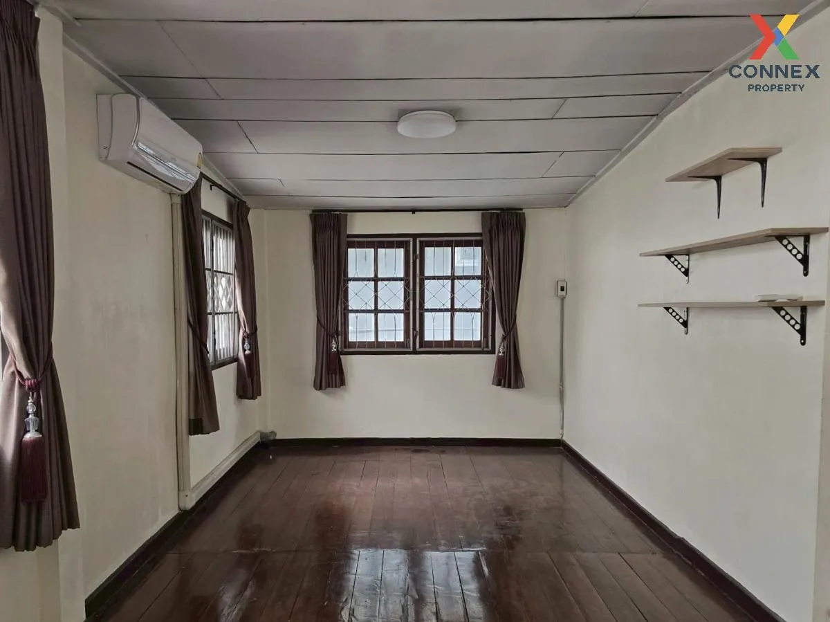 For Rent 2-storey detached house, Ratchada Road, Huai Khwang Dist