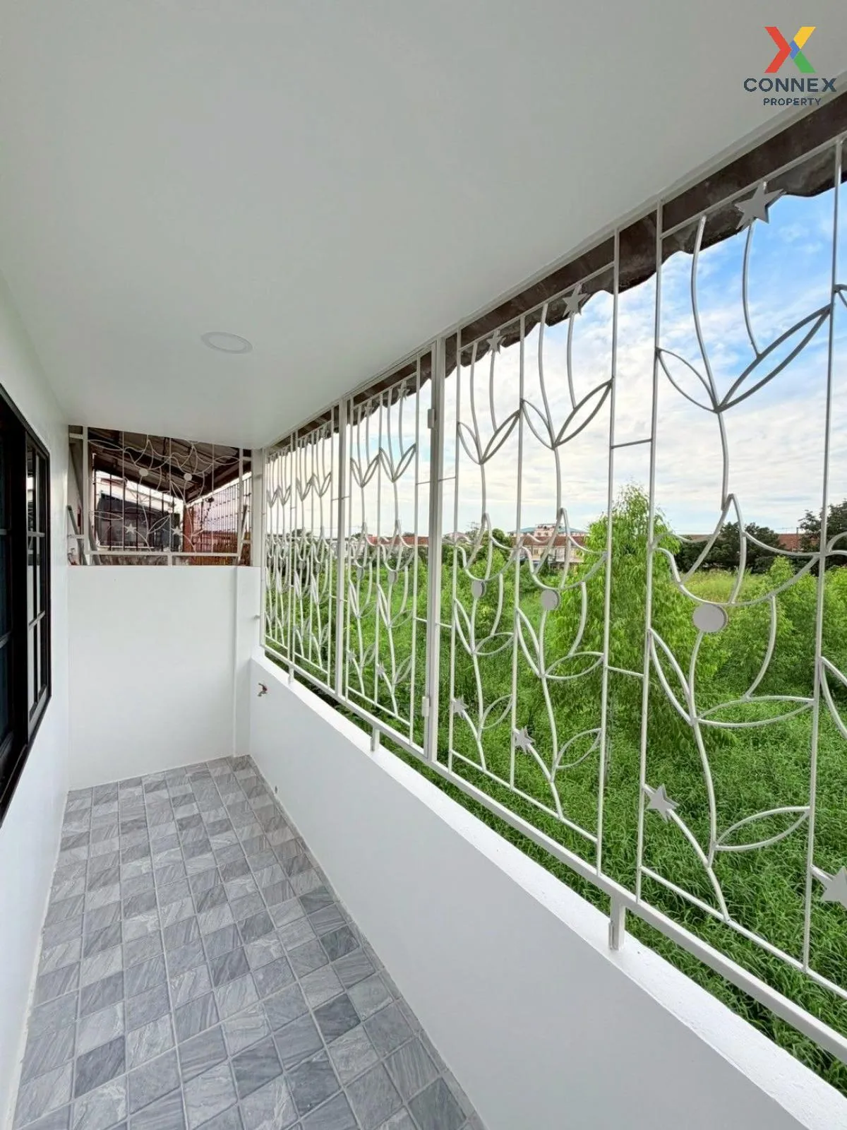 For Sale Townhouse/Townhome  , Baan Thanarnin , newly renovated ,