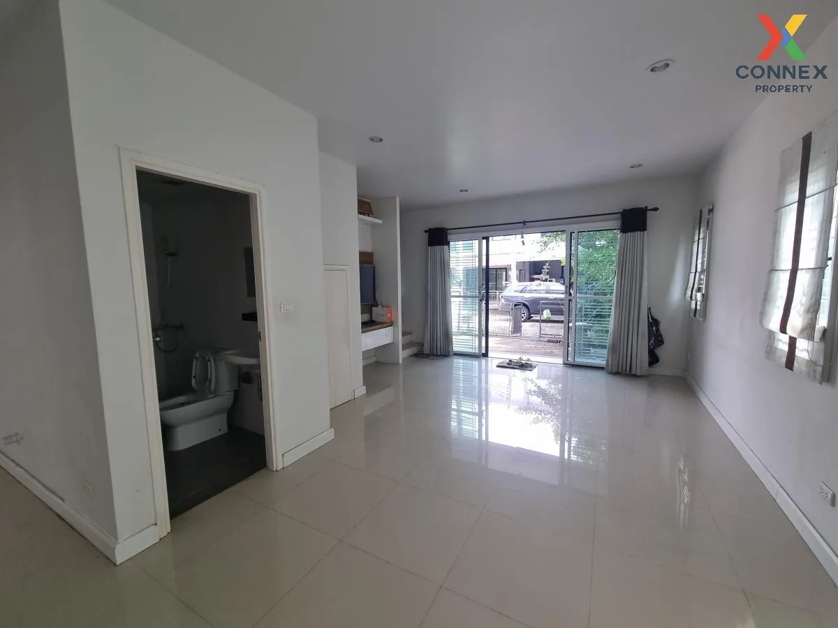 For Sale Townhouse/Townhome  , STORIES ONNUCH - WONGWAEN , Dok Ma 3