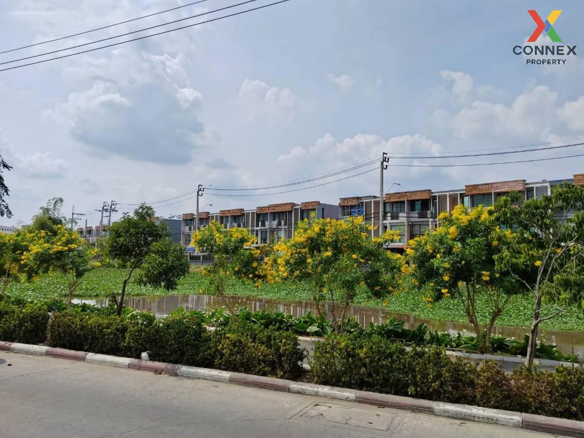 For Sale Townhouse/Townhome  , The Willow Townhome Ramintra , Ban 3