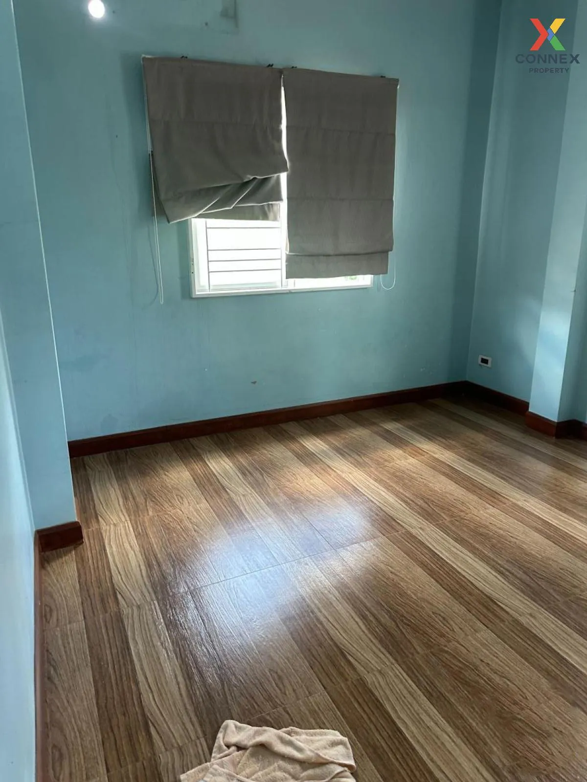 For Sale House , Lanceo Phetkasem 77 , corner unit , Nong Khaem ,