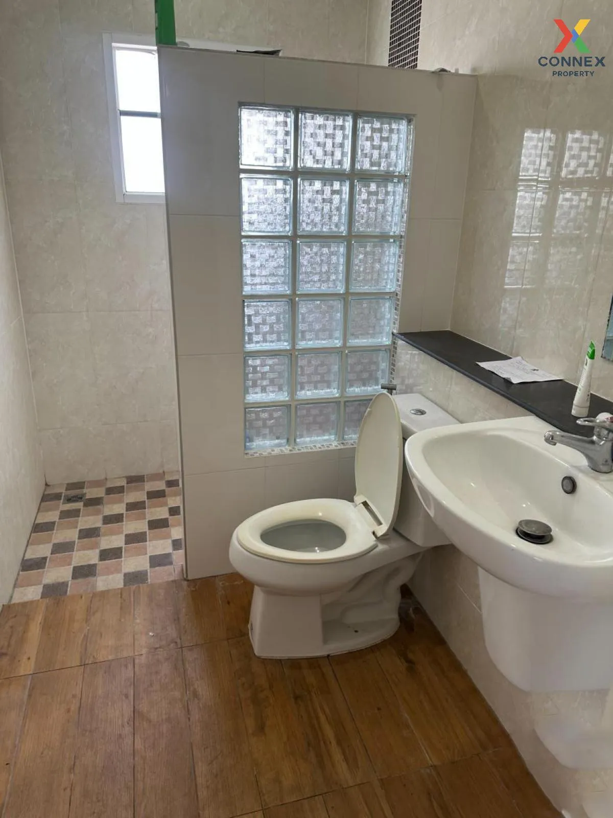 For Sale House , Lanceo Phetkasem 77 , corner unit , Nong Khaem ,