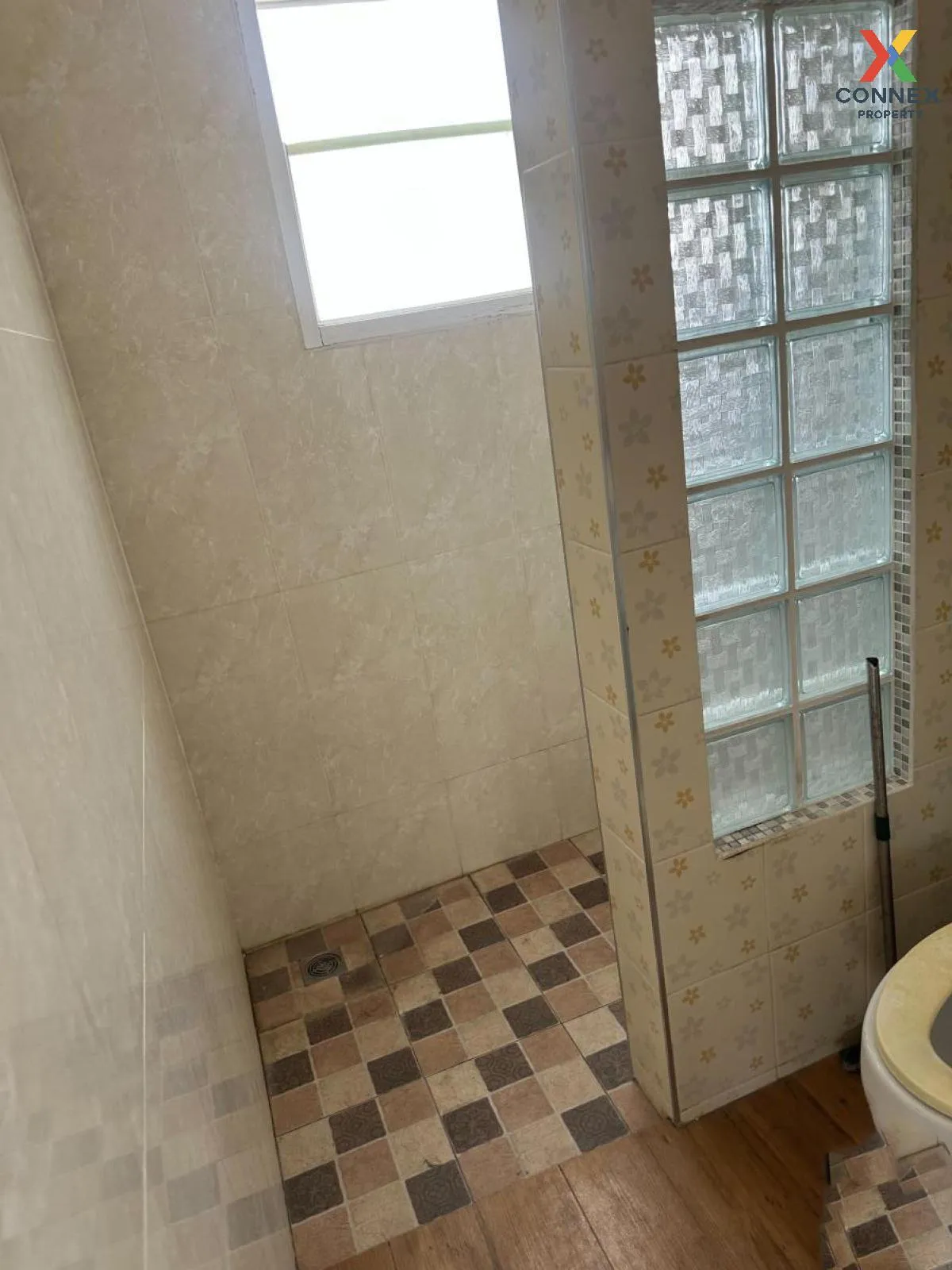 For Sale House , Lanceo Phetkasem 77 , corner unit , Nong Khaem ,