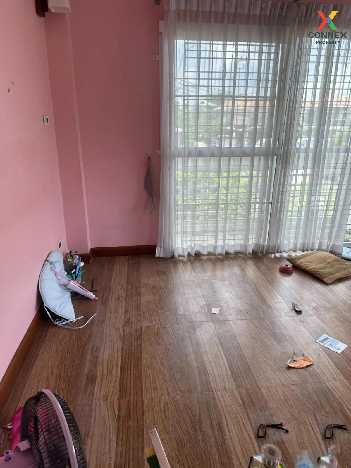 For Sale House , Lanceo Phetkasem 77 , corner unit , Nong Khaem ,