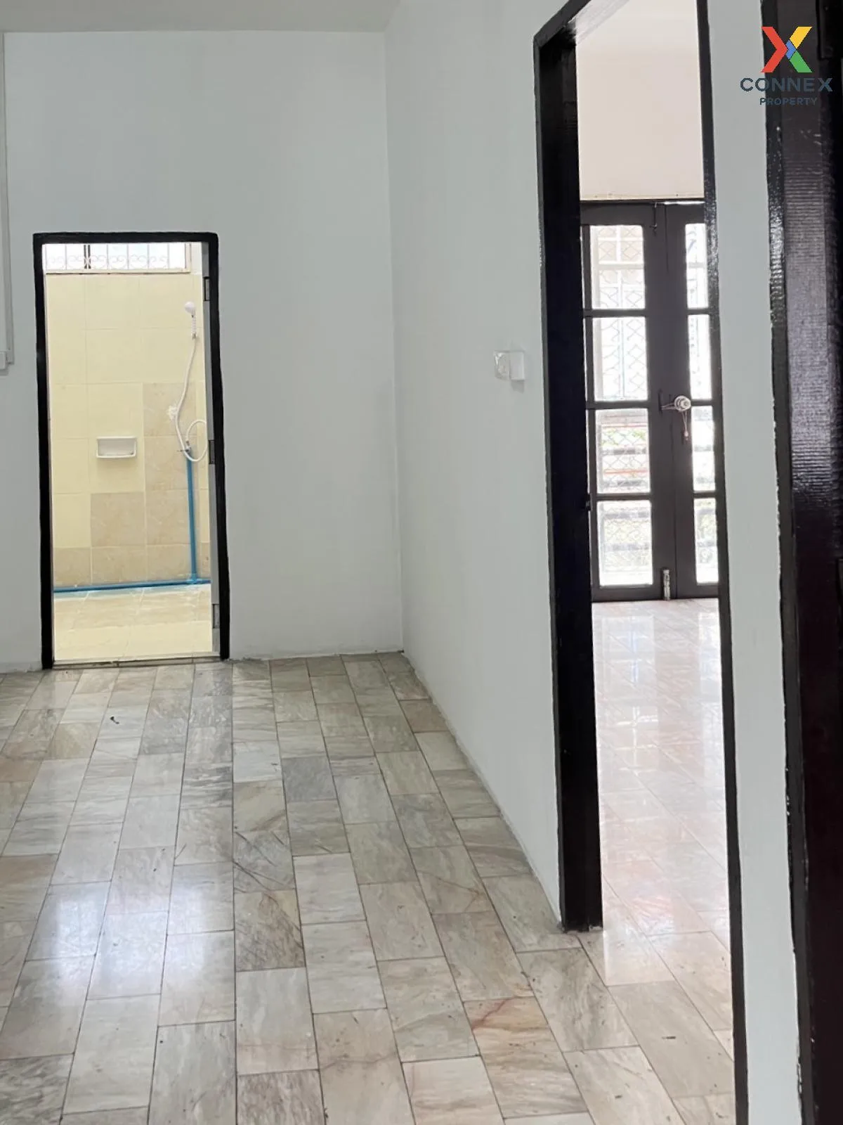 ขายทาวน์เฮ้าส์/ทาวน์โฮม  บ้านพรธิสาร 5 ลำผักกูด ธัญบุรี ปทุมธานี 