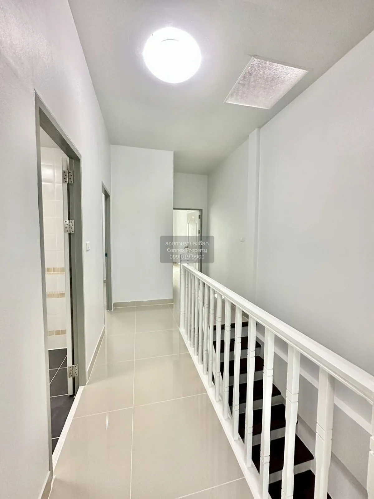 ขายทาวน์เฮ้าส์/ทาวน์โฮม  บ้านปิยวรารมย์ 3 รีโนเวทใหม่ ไทรน้อย ไทร