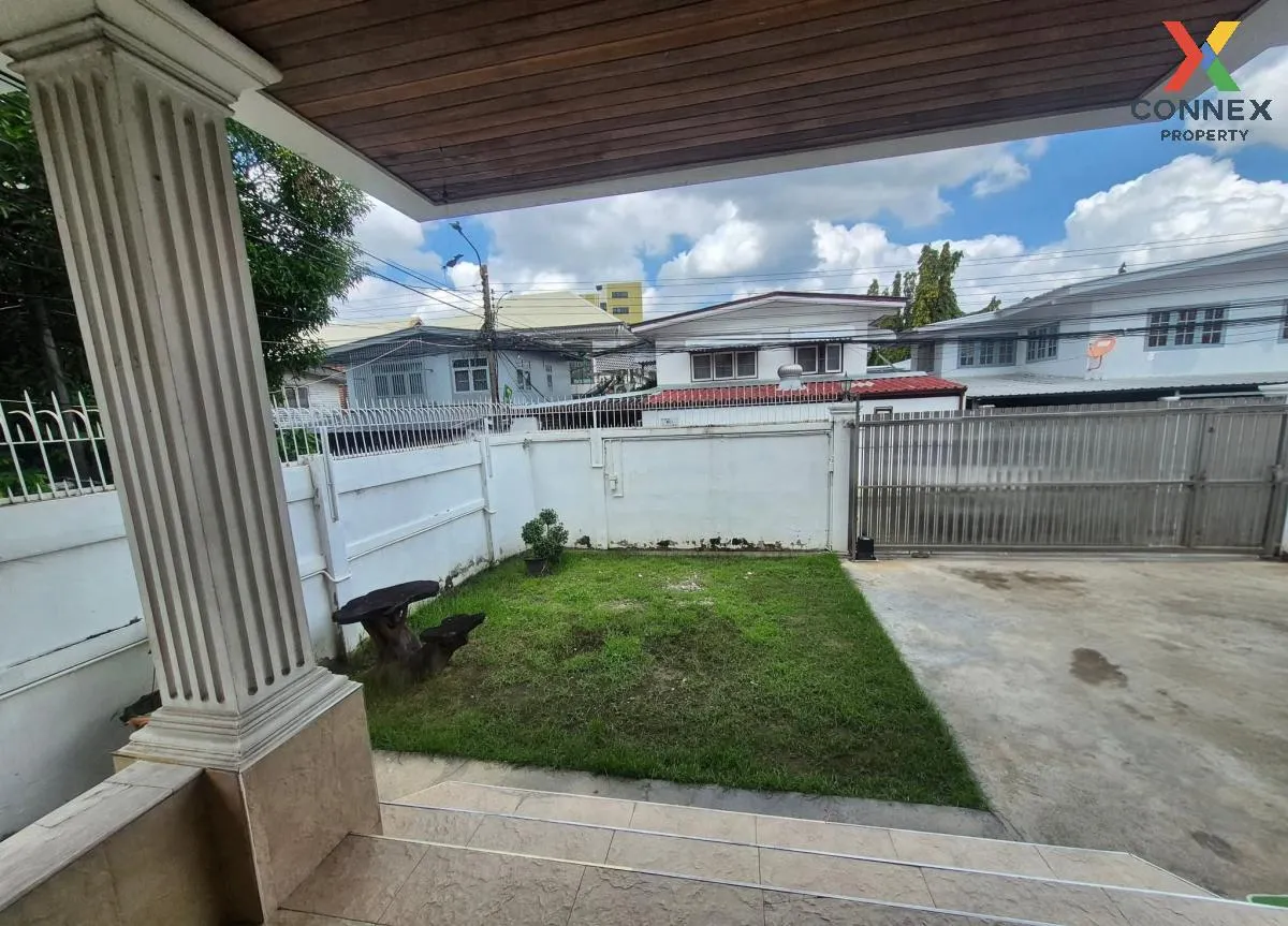 เช่าบ้านเดี่ยวให้เช่า , รัชดา ห้องมุม หน้ากว้าง สามเสนนอก เขต ห้ว