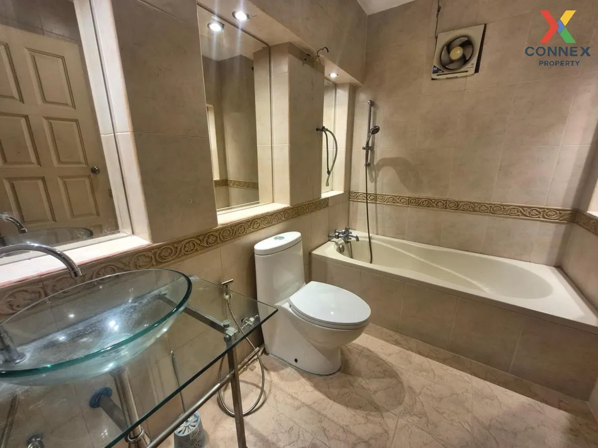 เช่าบ้านเดี่ยวให้เช่า , รัชดา ห้องมุม หน้ากว้าง สามเสนนอก เขต ห้ว