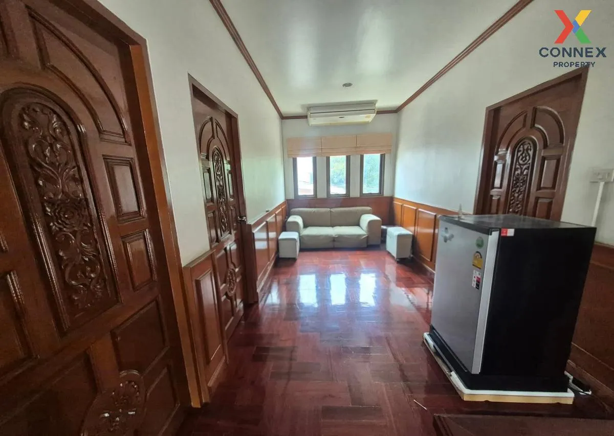 เช่าบ้านเดี่ยวให้เช่า , รัชดา ห้องมุม หน้ากว้าง สามเสนนอก เขต ห้ว