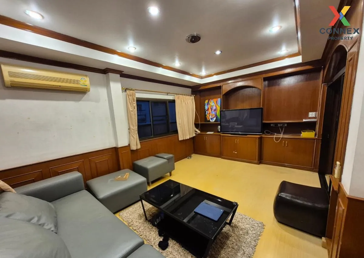 เช่าบ้านเดี่ยวให้เช่า , รัชดา ห้องมุม หน้ากว้าง สามเสนนอก เขต ห้ว