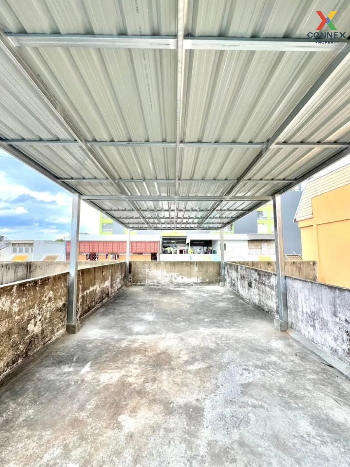 For Rent Shophouses near Mengjai Intersection , Sam Saen Nok , Hu