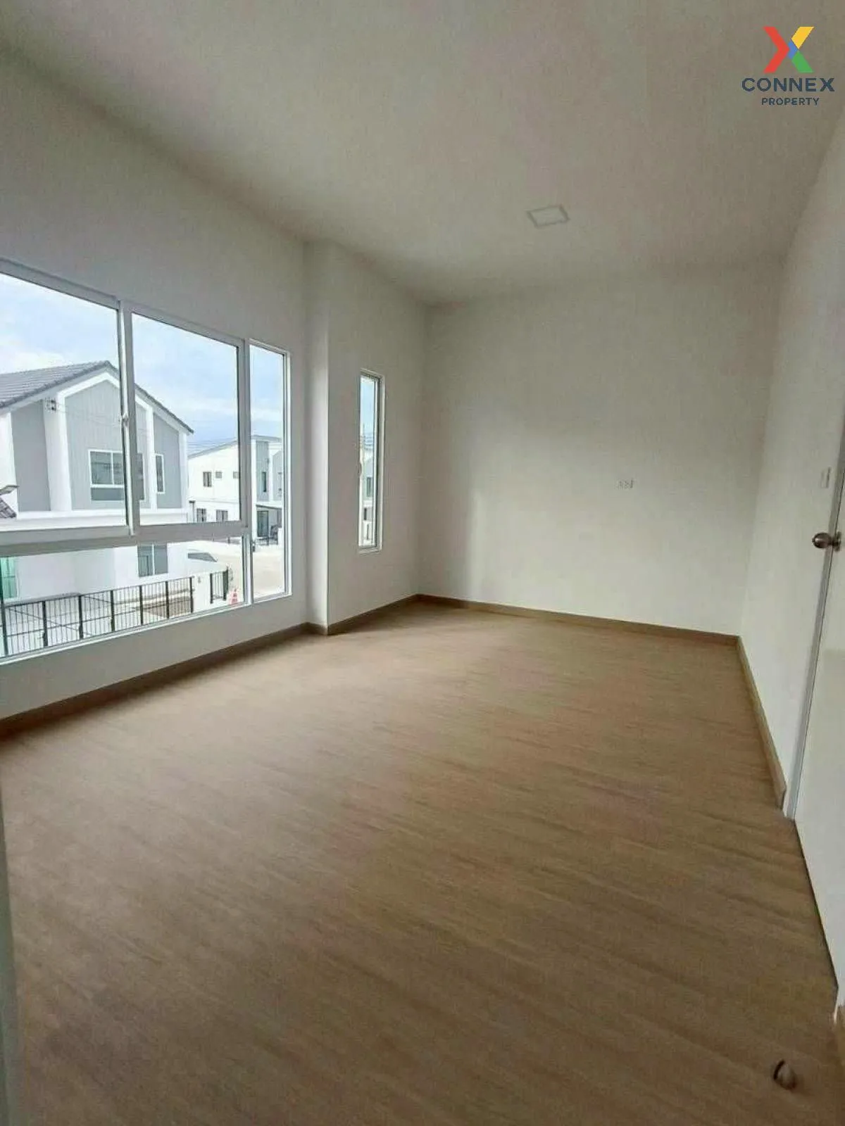 เช่าทาวน์เฮ้าส์/ทาวน์โฮม  เดอะ คอนเนค ประชาอุทิศ ในคลองบางปลากด พ เช่าทาวน์เฮ้าส์/ทาวน์โฮม  เดอะ คอนเนค ประชาอุทิศ ในคลองบางปลากด พ