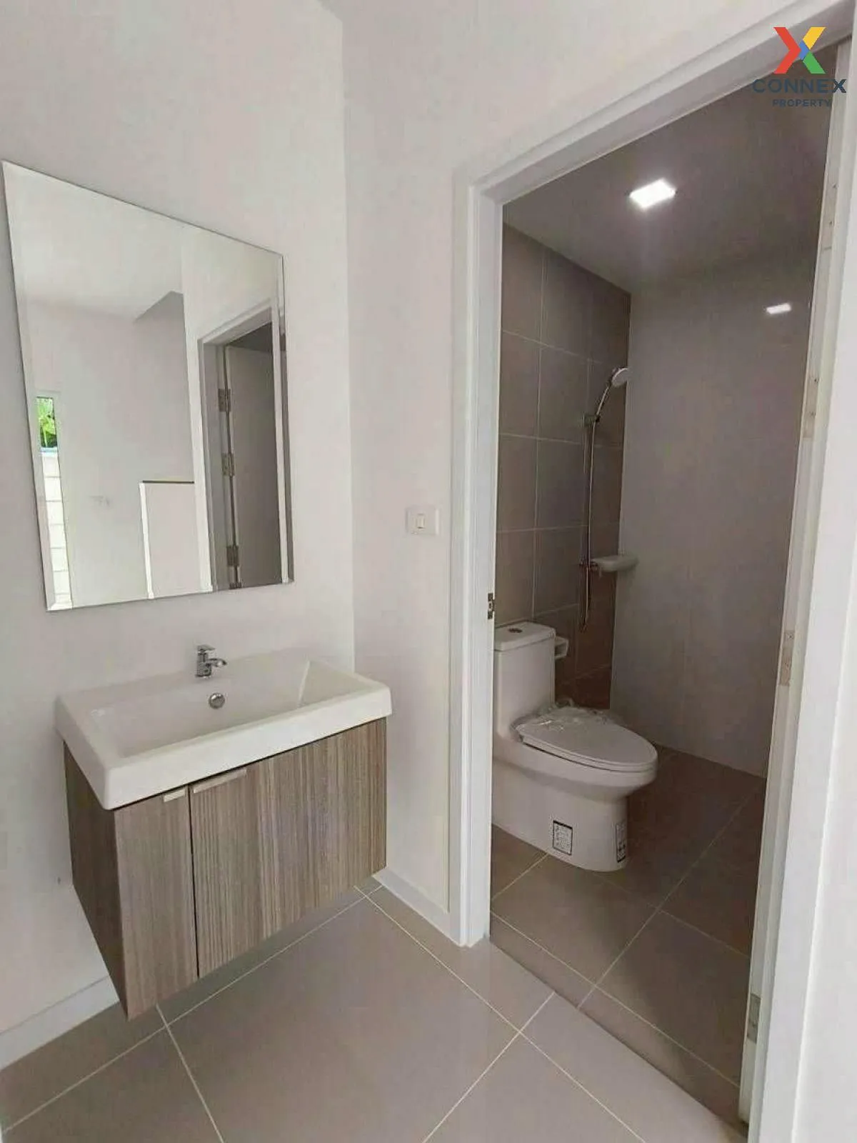 เช่าทาวน์เฮ้าส์/ทาวน์โฮม  เดอะ คอนเนค ประชาอุทิศ ในคลองบางปลากด พ เช่าทาวน์เฮ้าส์/ทาวน์โฮม  เดอะ คอนเนค ประชาอุทิศ ในคลองบางปลากด พ