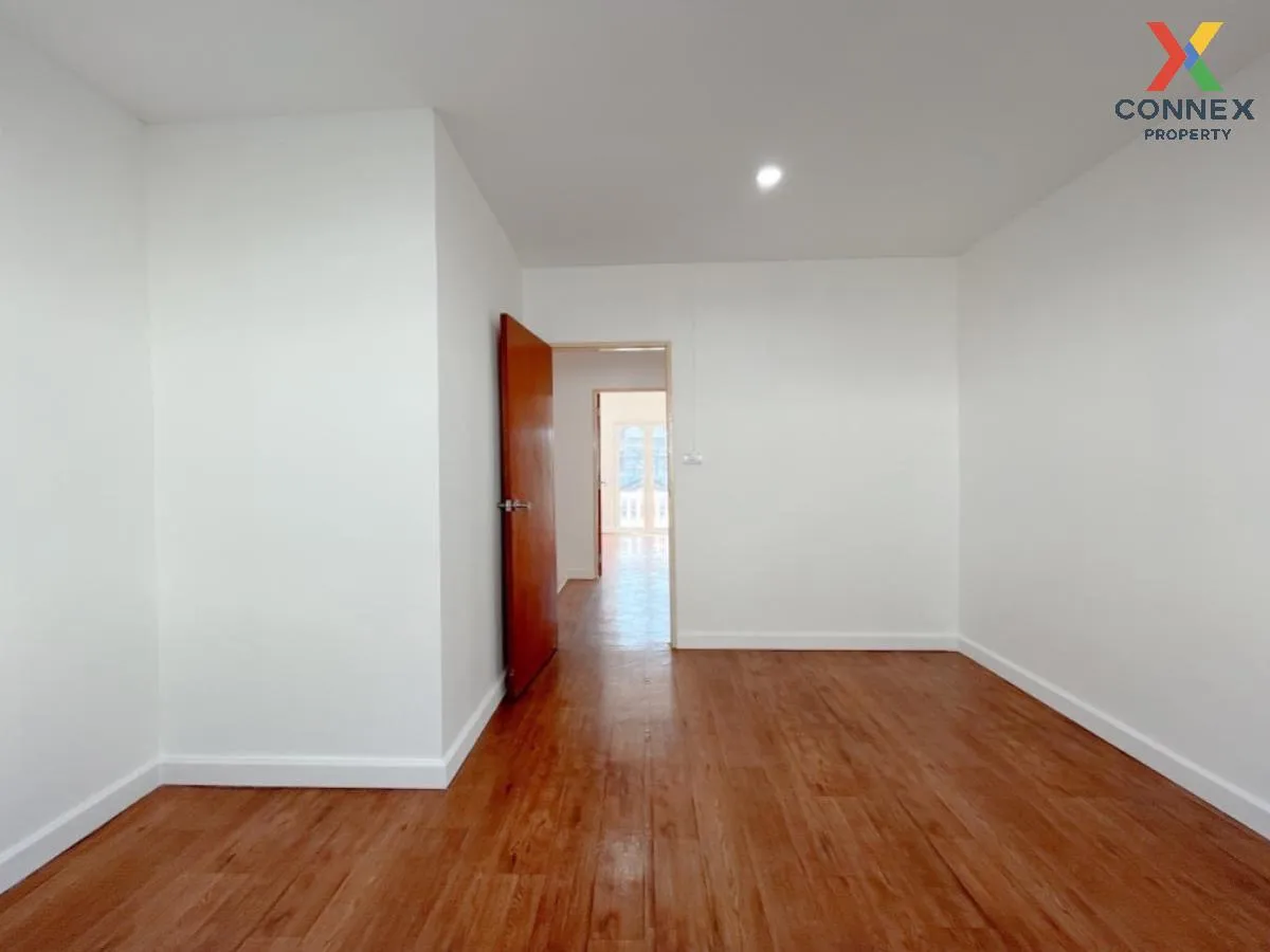 ขายทาวน์เฮ้าส์/ทาวน์โฮม  ไพรลดา 1-2 ท่าข้าม เขต บางขุนเทียน กรุงเ