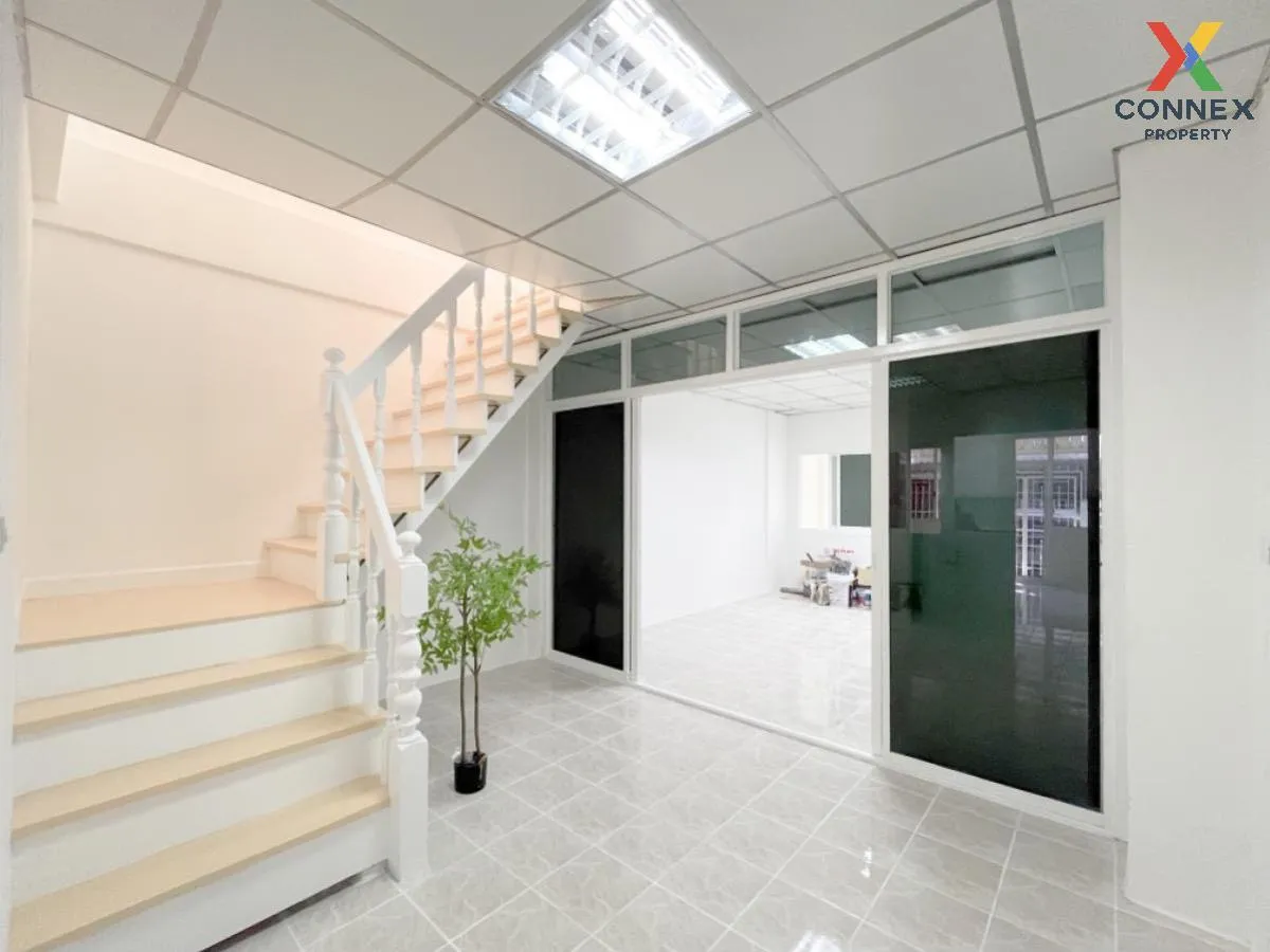 ขายทาวน์เฮ้าส์/ทาวน์โฮม  ไพรลดา 1-2 ท่าข้าม เขต บางขุนเทียน กรุงเ