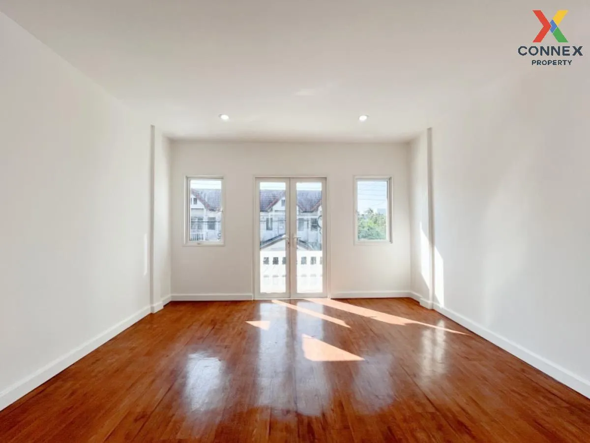 ขายทาวน์เฮ้าส์/ทาวน์โฮม  ไพรลดา 1-2 ท่าข้าม เขต บางขุนเทียน กรุงเ