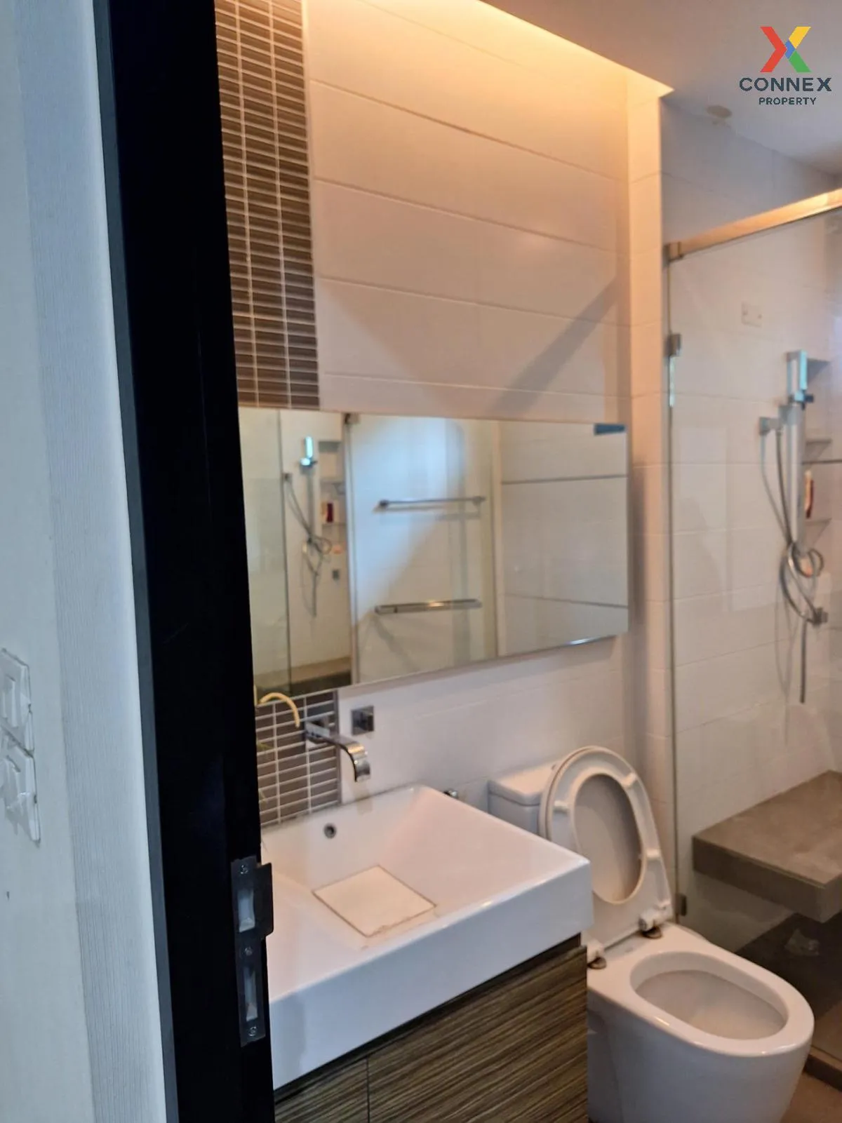 ขายบ้าน  บ้านลดาวัลย์ ราชพฤกษ์ - ปิ่นเกล้า บางระมาด เขต ตลิ่งชัน 