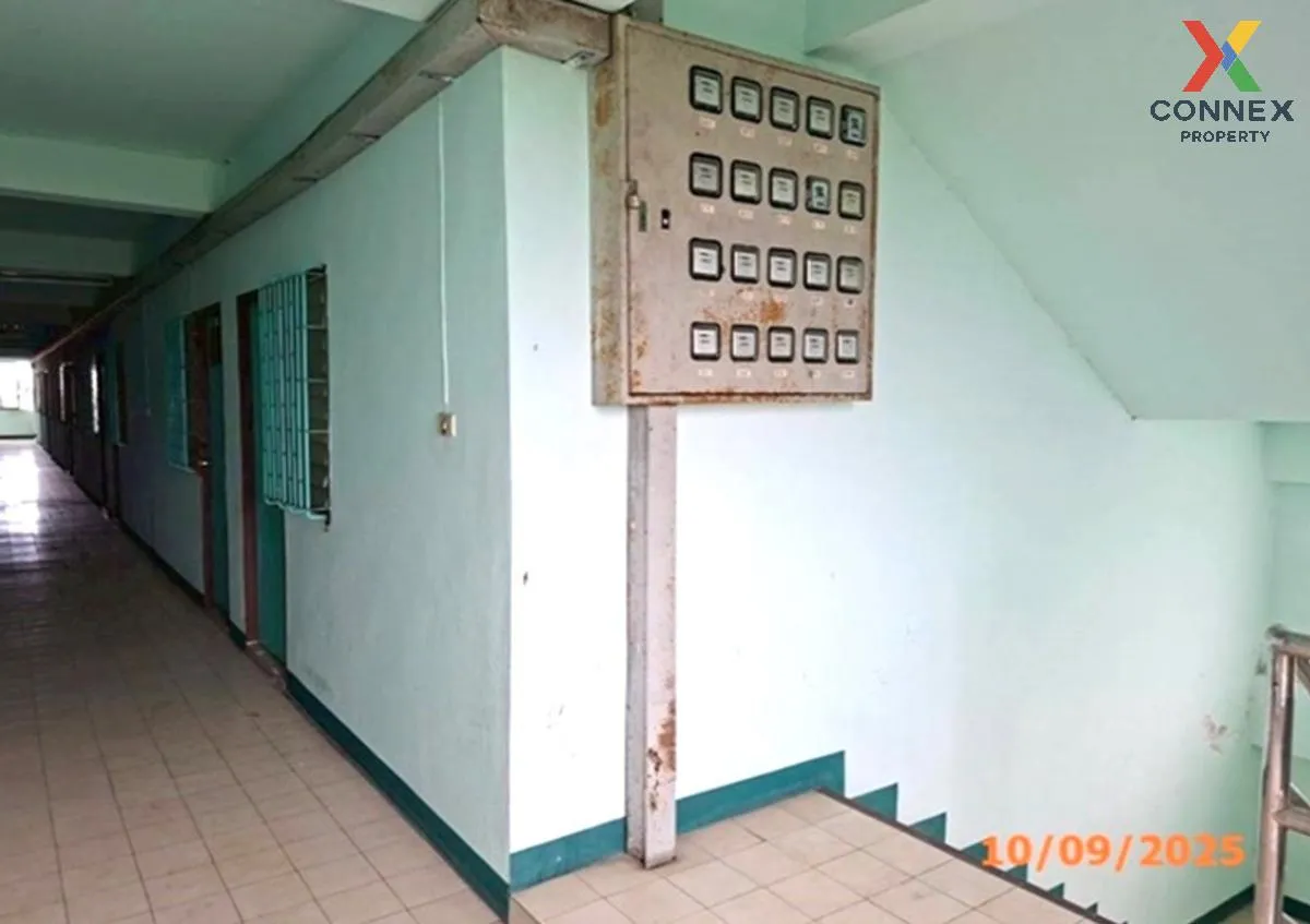 For Sale 4 - storey apartment area 1948 square meters Bangkok Noi