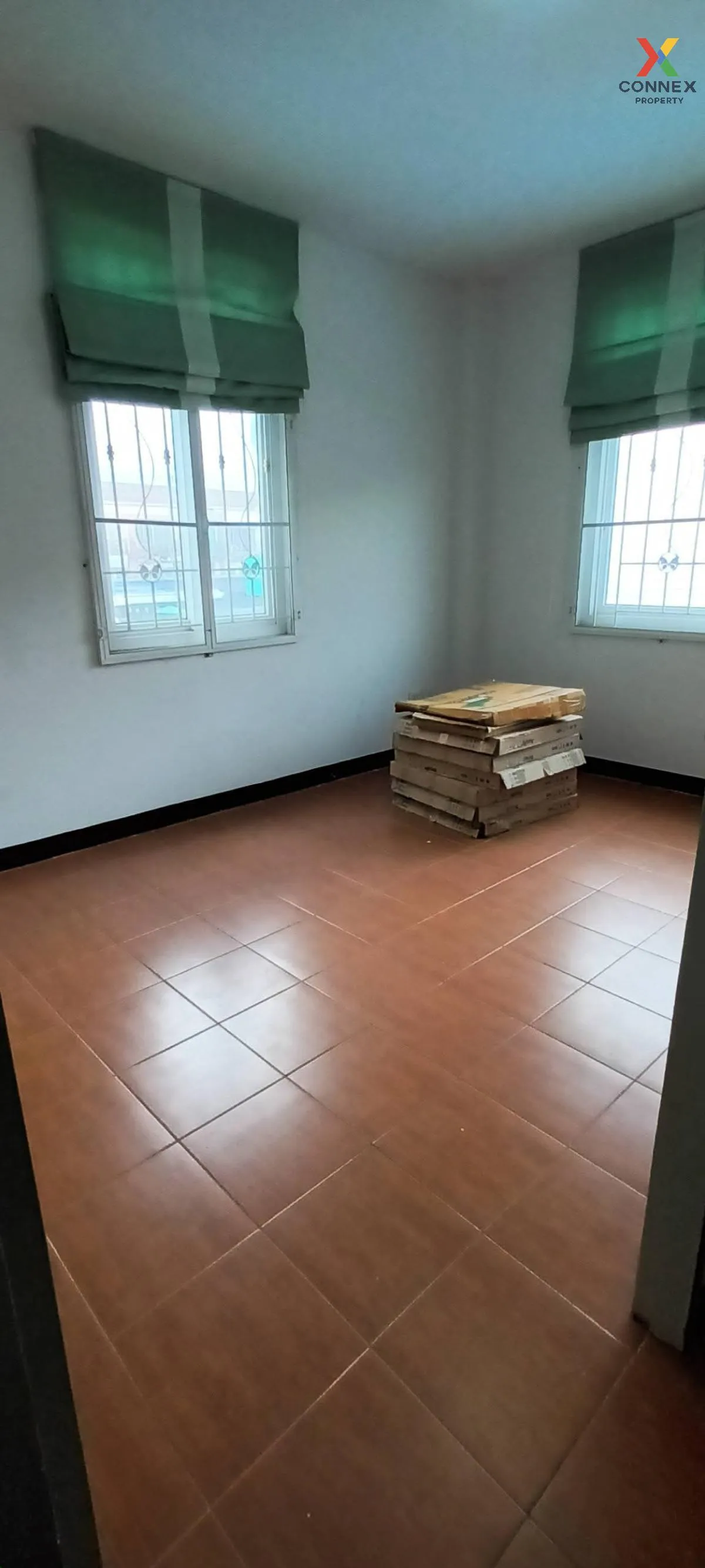 ขายทาวน์เฮ้าส์/ทาวน์โฮม  บ้านนิรันดร์สิริ ร่มเกล้า - สุวรรณภูมิ ค