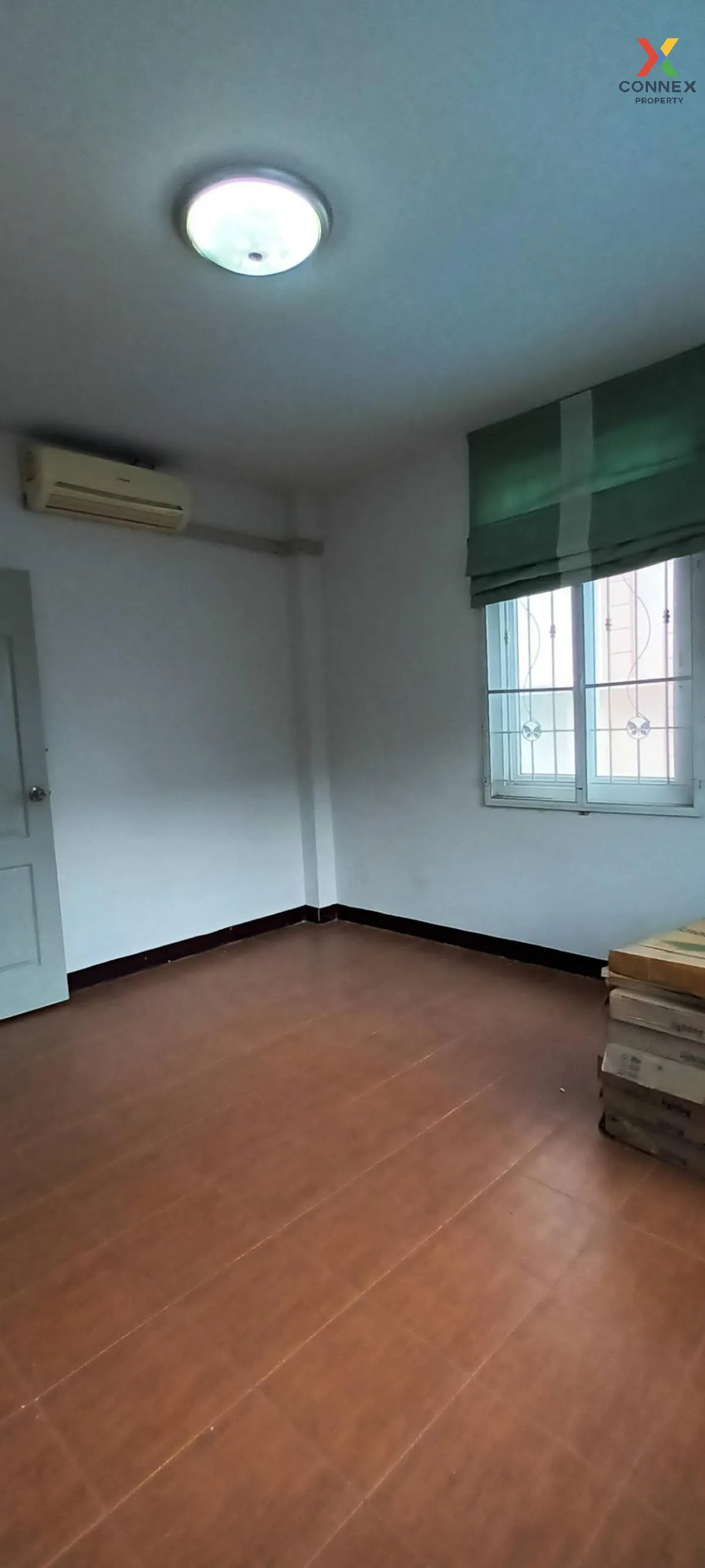 ขายทาวน์เฮ้าส์/ทาวน์โฮม  บ้านนิรันดร์สิริ ร่มเกล้า - สุวรรณภูมิ ค