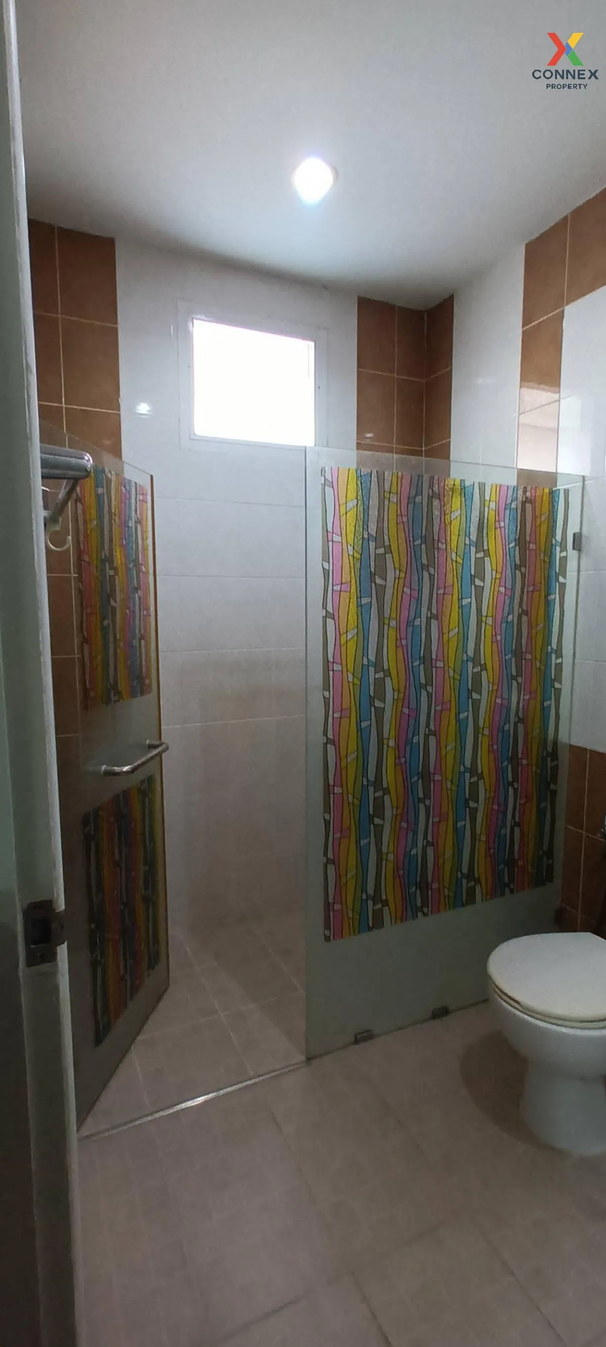 ขายทาวน์เฮ้าส์/ทาวน์โฮม  บ้านนิรันดร์สิริ ร่มเกล้า - สุวรรณภูมิ ค