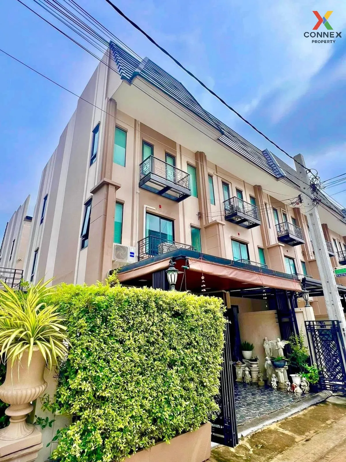 ขายทาวน์เฮ้าส์/ทาวน์โฮม  ดิ ไอเฟล รามคำแหง - กรุงเทพกรีฑา ราษฎร์พ ขายทาวน์เฮ้าส์/ทาวน์โฮม  ดิ ไอเฟล รามคำแหง - กรุงเทพกรีฑา ราษฎร์พ 1