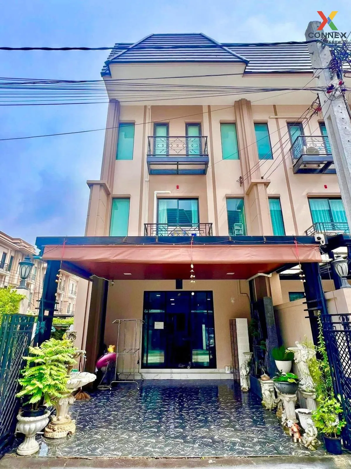 ขายทาวน์เฮ้าส์/ทาวน์โฮม  ดิ ไอเฟล รามคำแหง - กรุงเทพกรีฑา ราษฎร์พ ขายทาวน์เฮ้าส์/ทาวน์โฮม  ดิ ไอเฟล รามคำแหง - กรุงเทพกรีฑา ราษฎร์พ 2