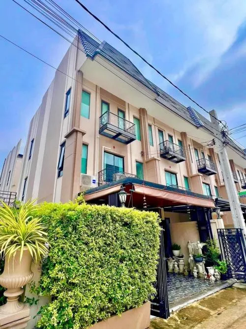 For Sale Townhouse/Townhome  , THE EIFFEL Ramkhamhaeng - Krungthep Kreetha , Rat Phatthana , Saphan Sung , Bangkok , CX-132956