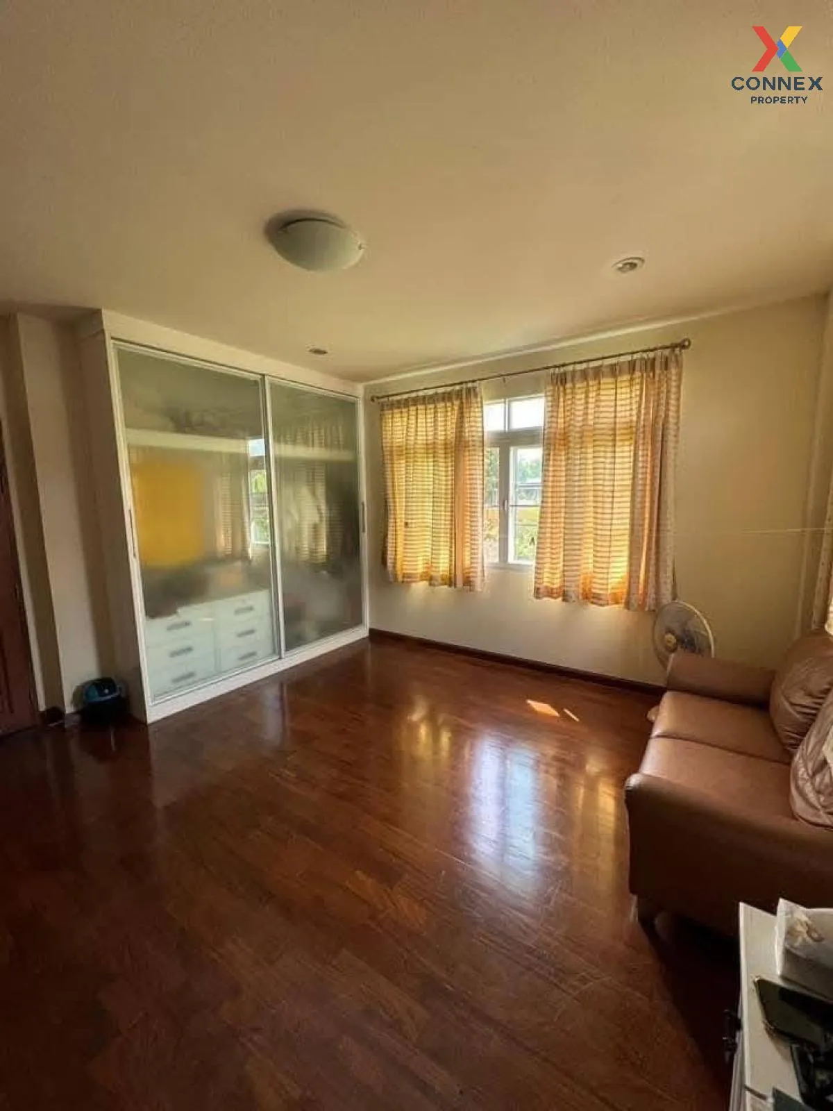 ขายซอยสมเด็จพระเจ้าตากสิน 4 บางยี่เรือ เขต ธนบุรี กรุงเทพ CX-1329