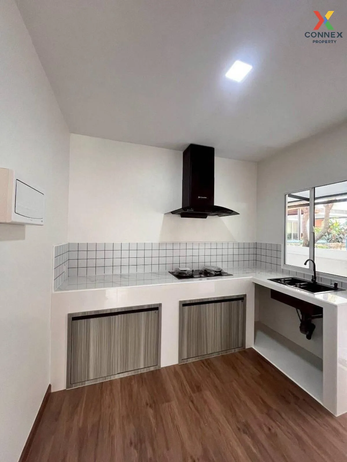 For Sale House , Pruksa Village 5 Wongwaen - Rattanathibet , newl