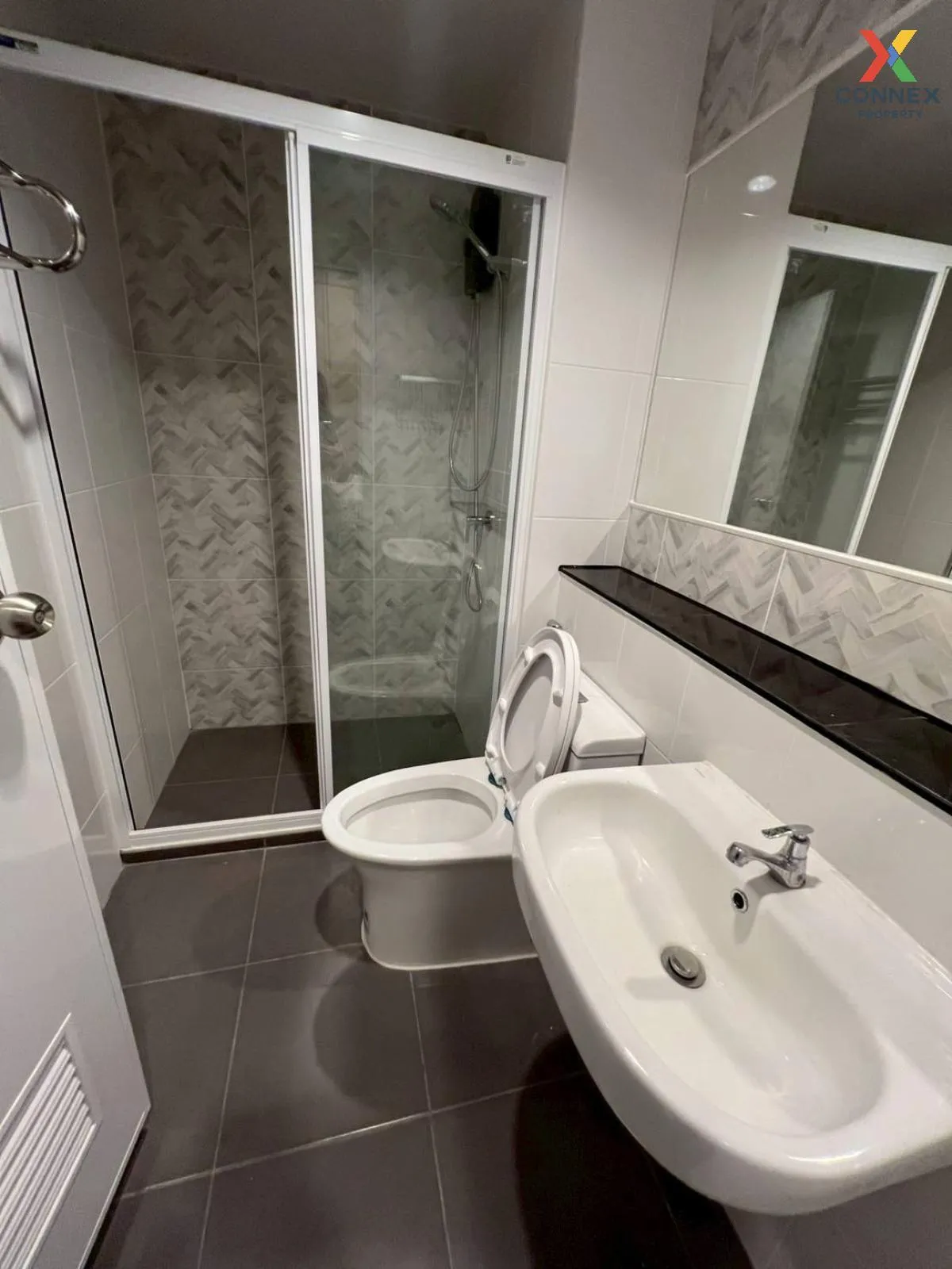 เช่าคอนโด  รีเจ้นท์ โฮม บางนา (โครงการใหม่) บางนา เขต บางนา กรุงเ