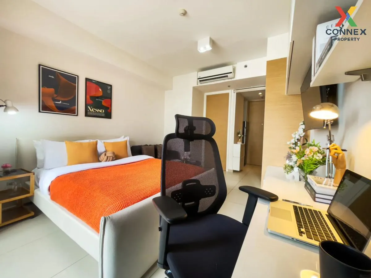 For Rent Condo , The Lofts Ekkamai , BTS-Ekkamai , Phra Khanong N