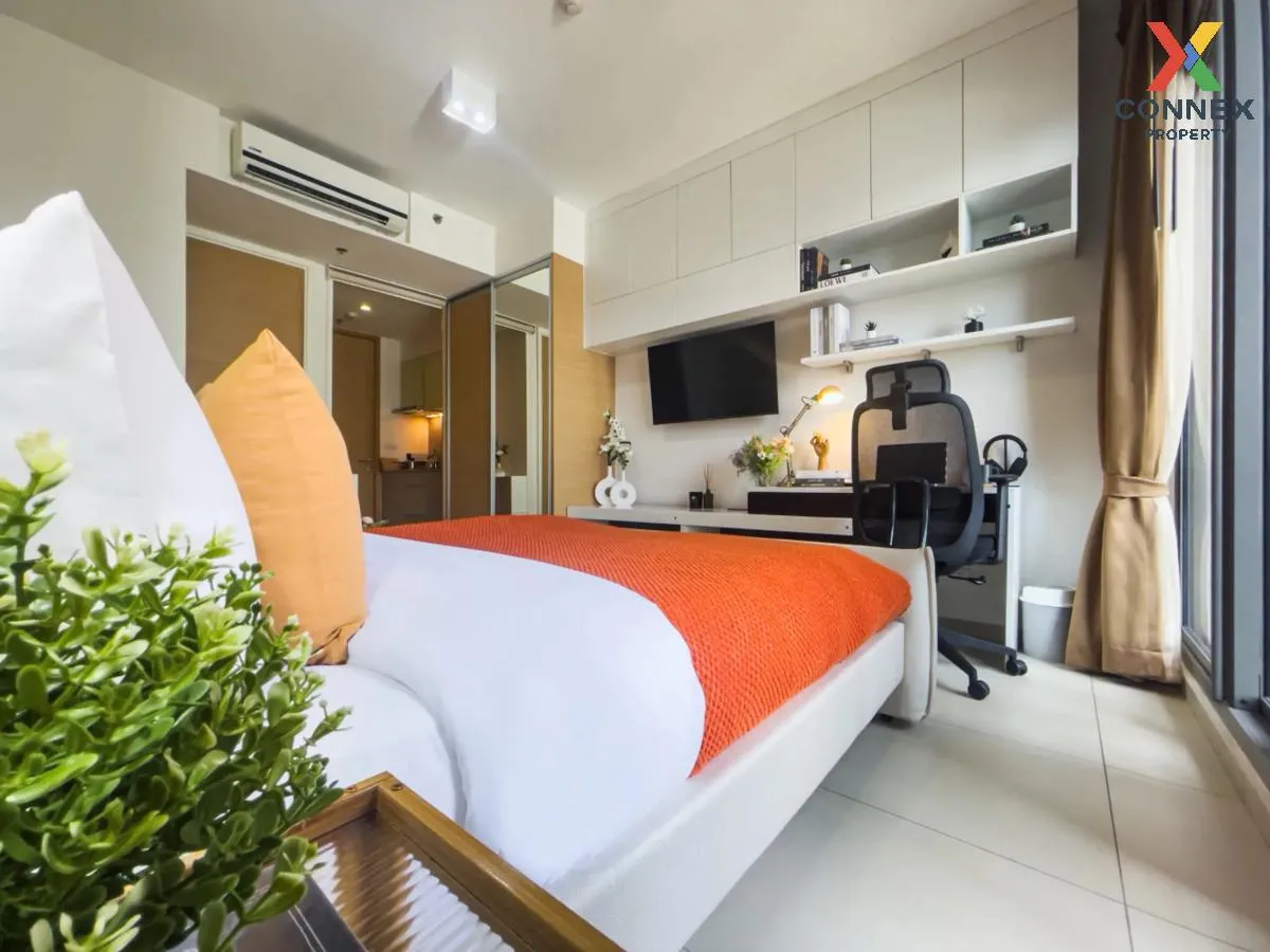 For Rent Condo , The Lofts Ekkamai , BTS-Ekkamai , Phra Khanong N