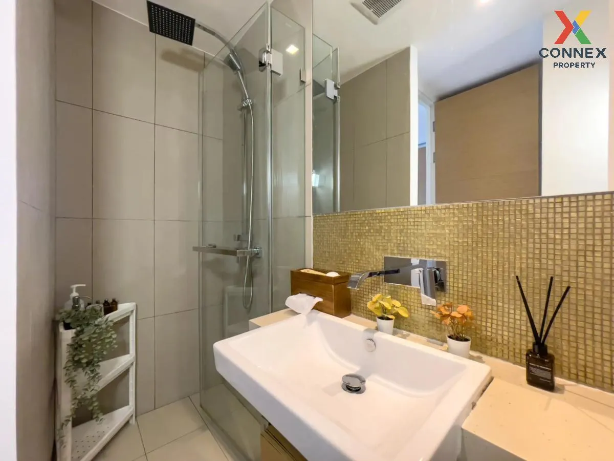 For Rent Condo , The Lofts Ekkamai , BTS-Ekkamai , Phra Khanong N