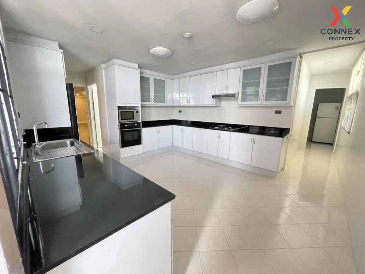 For Rent Condo , Oriental Tower , BTS-Ekkamai , Khlong Tan Nuea ,
