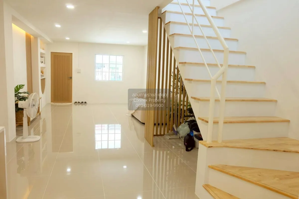 For Sale Townhouse/Townhome  , Khlong Chan Villa 3 , newly renova