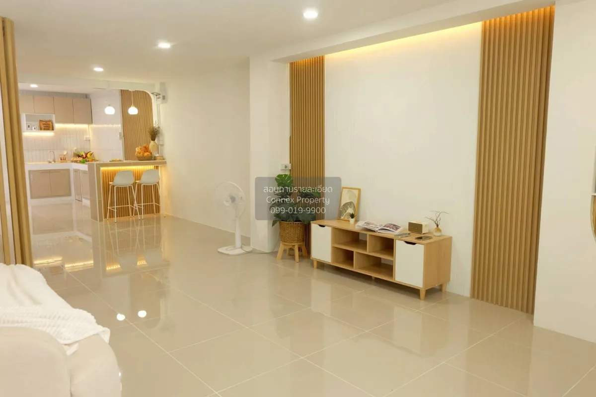 For Sale Townhouse/Townhome  , Khlong Chan Villa 3 , newly renova