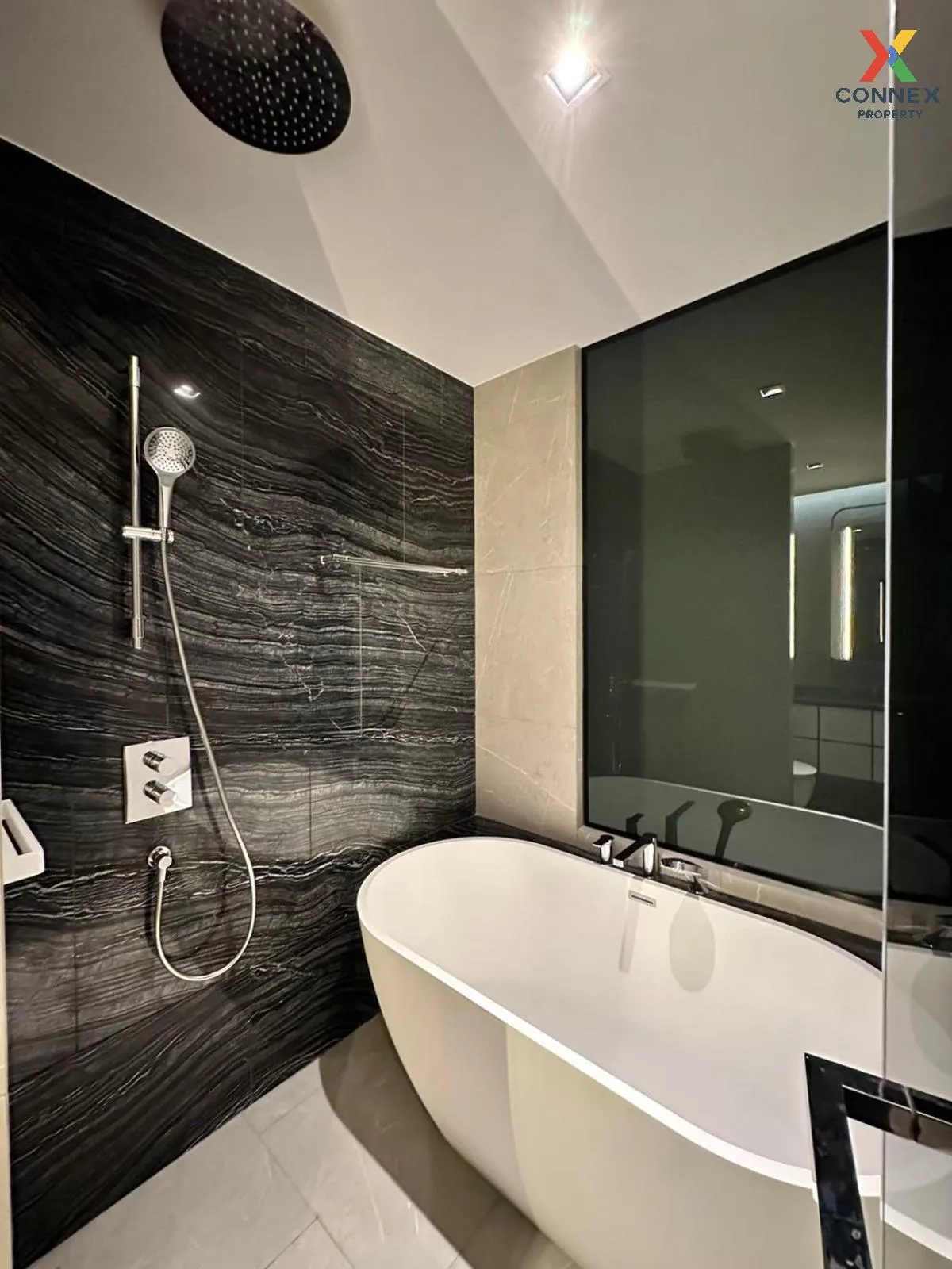 เช่าคอนโด  เดอะ รีเซิร์ฟ 61 ไฮด์อะเวย์ BTS-เอกมัย คลองเตยเหนือ เข