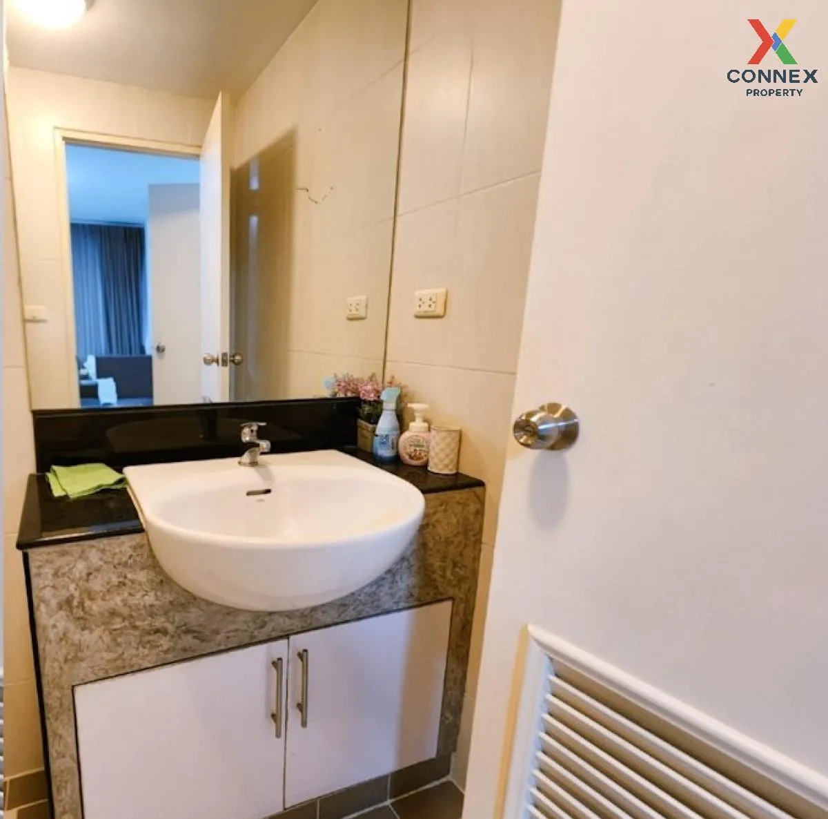 เช่าคอนโด  โฟร์ตี้ไนน์ พลัส BTS-ทองหล่อ คลองตันเหนือ เขต วัฒนา กร