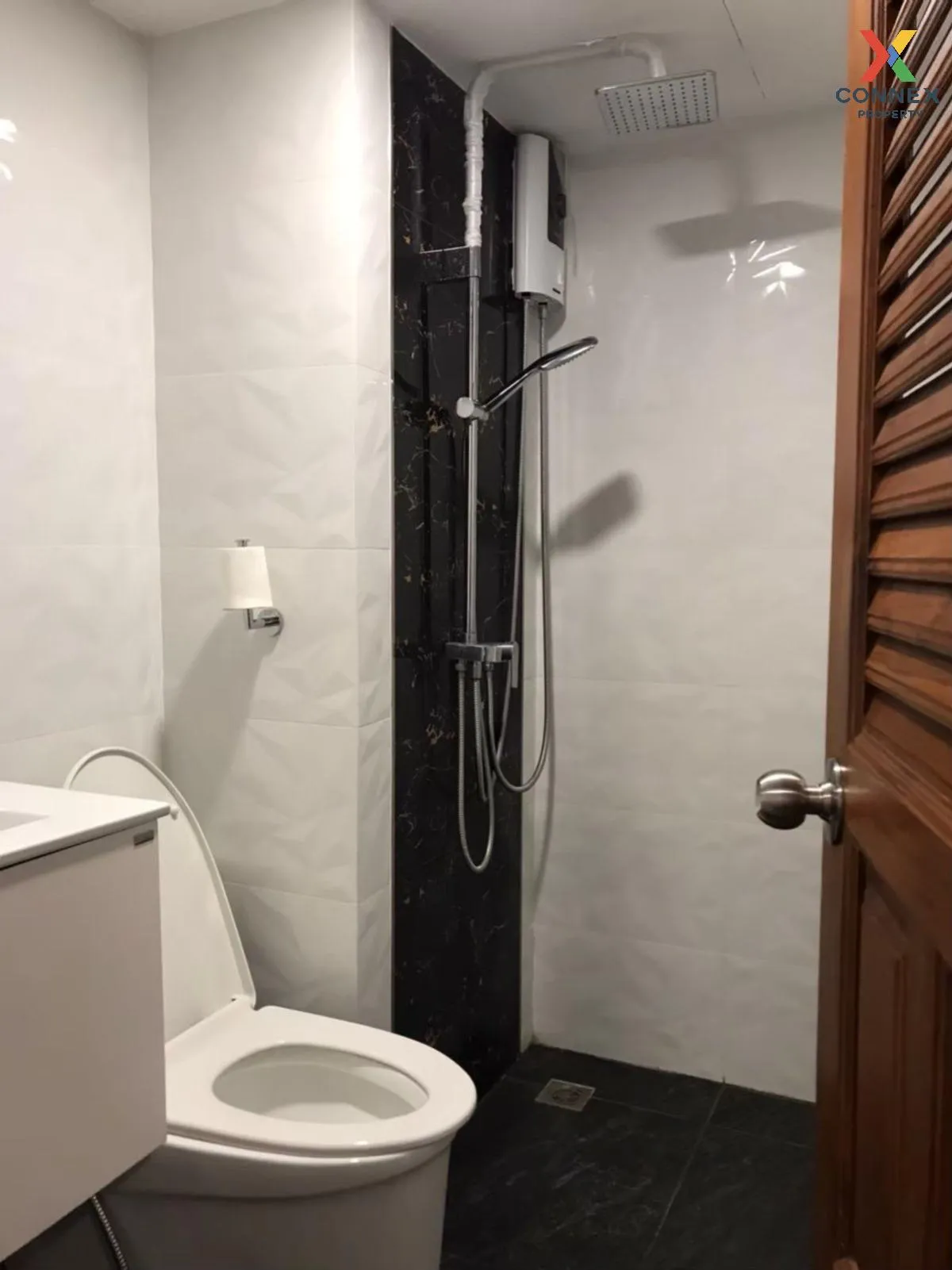 เช่าคอนโด  ไอทีเอฟ สีลม พาเลส BTS-ช่องนนทรี สุริยวงศ์ เขต บางรัก 