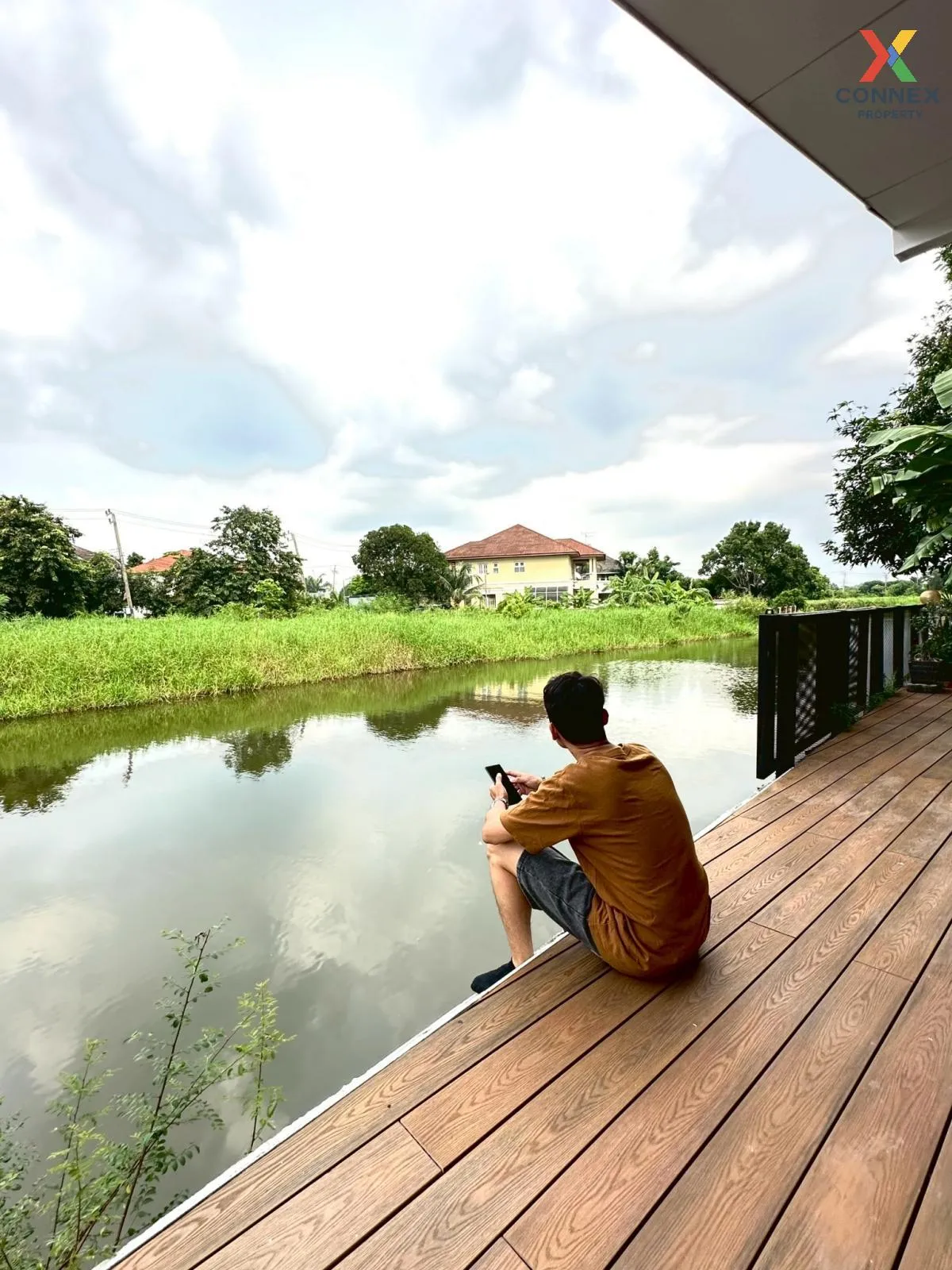 For Sale House , Baan Krisadanakon 25 , corner unit , Sai Kong Di