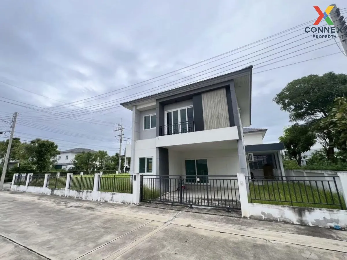 For Sale The Pana Petchkasem-Sai 3 , corner unit , wide frontage  1