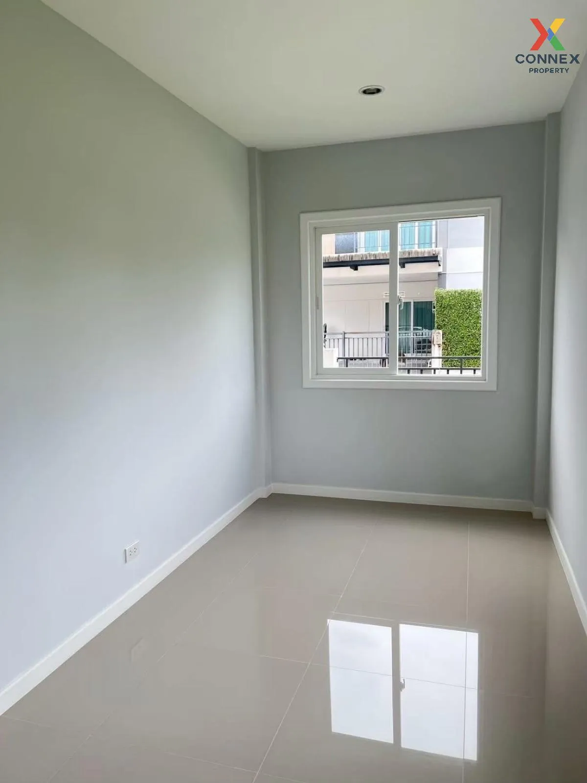 For Sale The Pana Petchkasem-Sai 3 , corner unit , wide frontage 