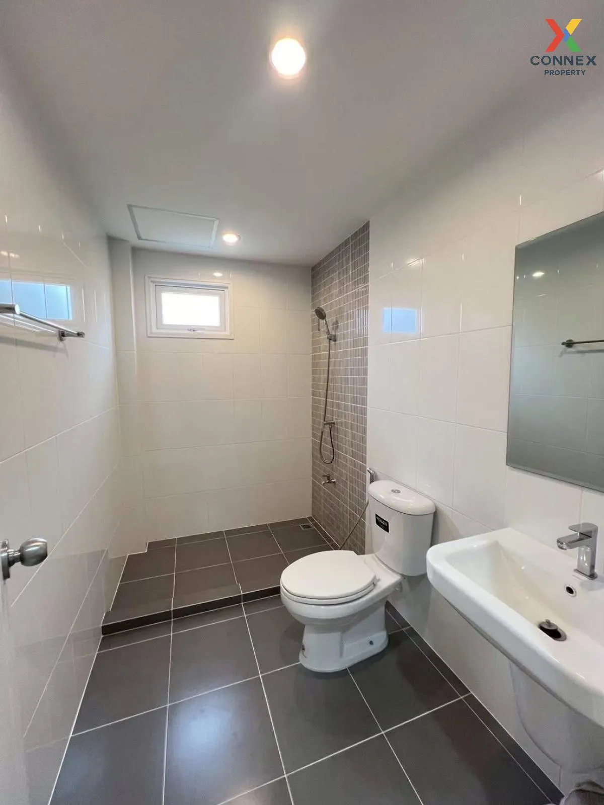 For Sale The Pana Petchkasem-Sai 3 , corner unit , wide frontage 