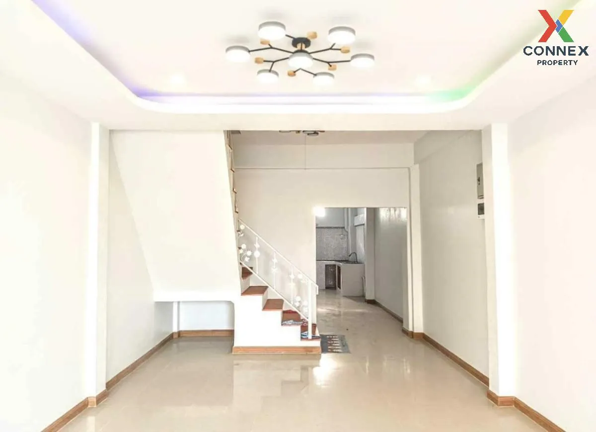 For Sale Townhouse/Townhome  , Yusuk Village , newly renovated ,  For Sale Townhouse/Townhome  , Yusuk Village , newly renovated ,  4