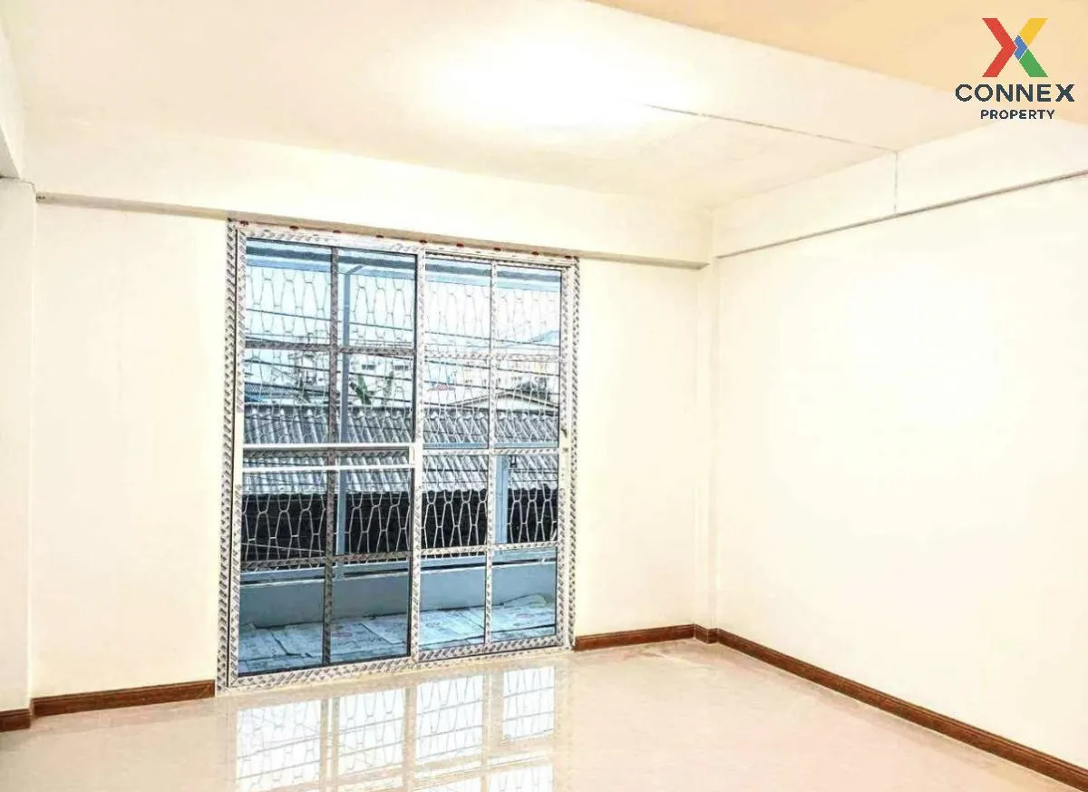 For Sale Townhouse/Townhome  , Yusuk Village , newly renovated ,  For Sale Townhouse/Townhome  , Yusuk Village , newly renovated ,